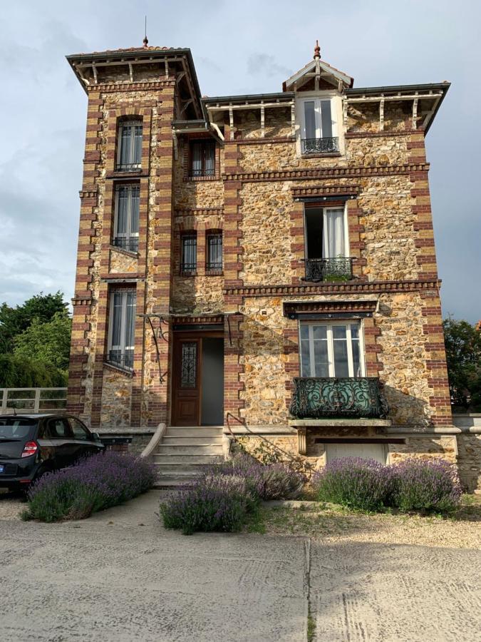 A 20 Min De Paris Avec Parking Gratuit